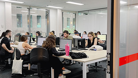 Brownsメルボルン3